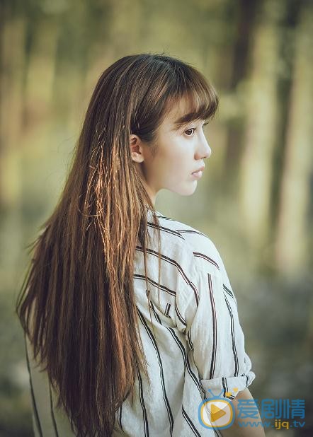 游乐儿街拍写真 游乐儿高清写真_游乐儿高清剧照