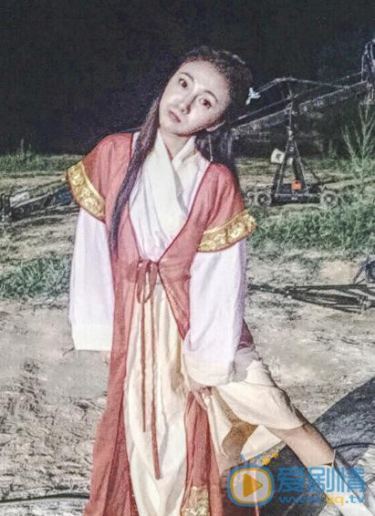 游乐儿片场照 游乐儿高清写真_游乐儿高清剧照