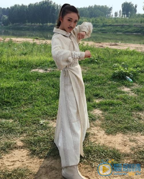 游乐儿片场照 游乐儿高清写真_游乐儿高清剧照