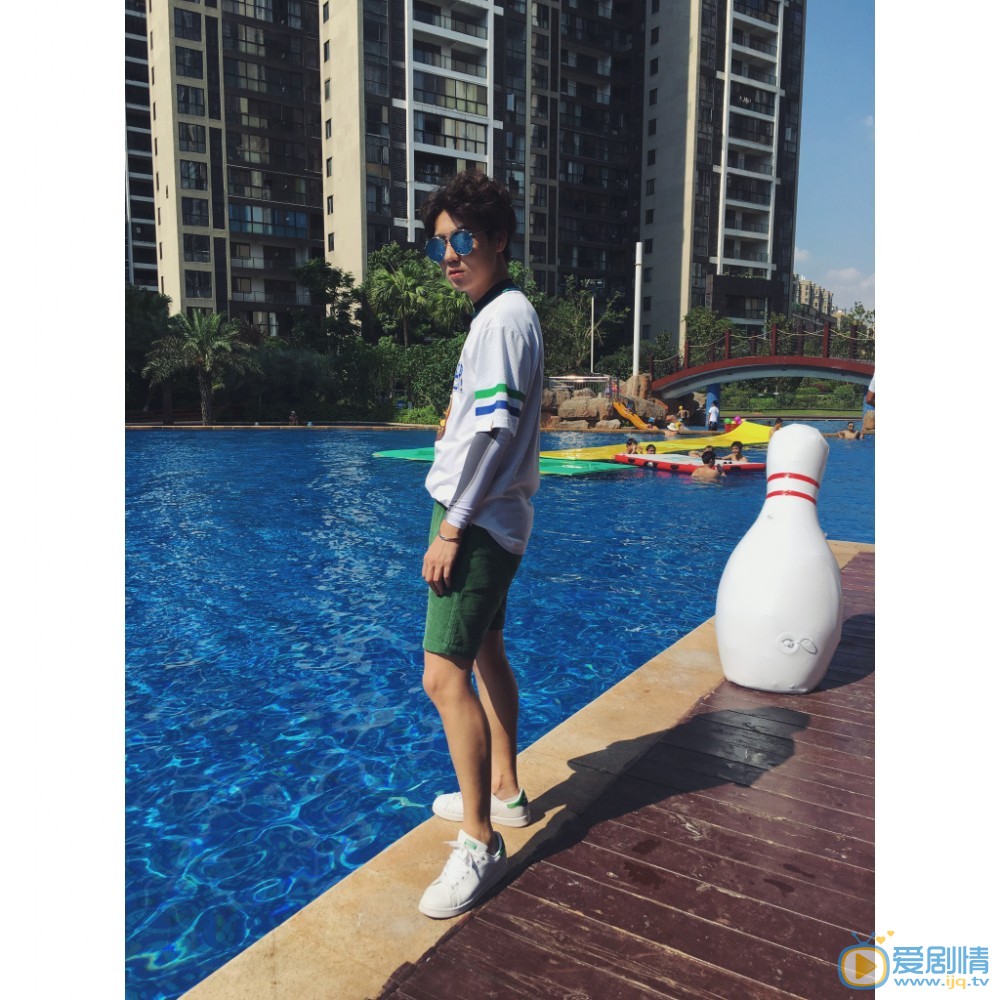 邵明明街拍写真 邵明明高清写真_邵明明高清剧照