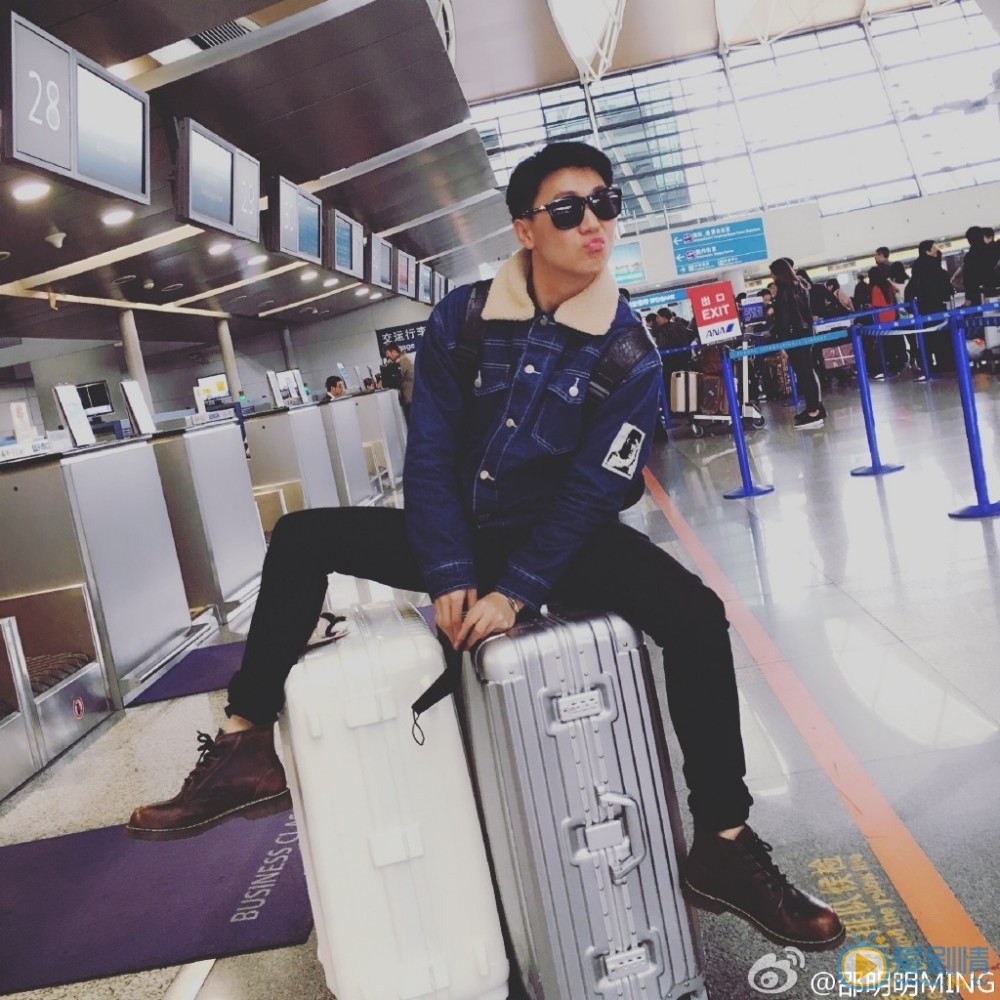 邵明明街拍写真 邵明明高清写真_邵明明高清剧照