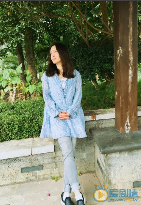 胡小庭旅行照 胡小庭高清写真_胡小庭高清剧照