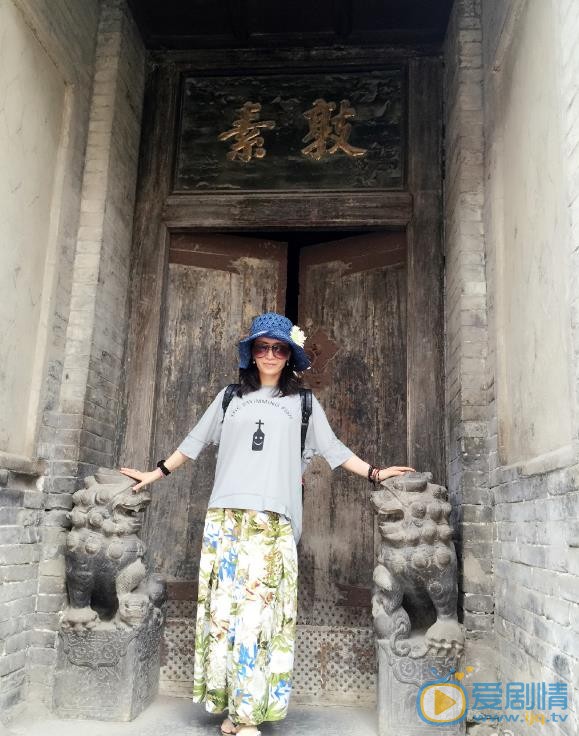胡小庭旅行照 胡小庭高清写真_胡小庭高清剧照