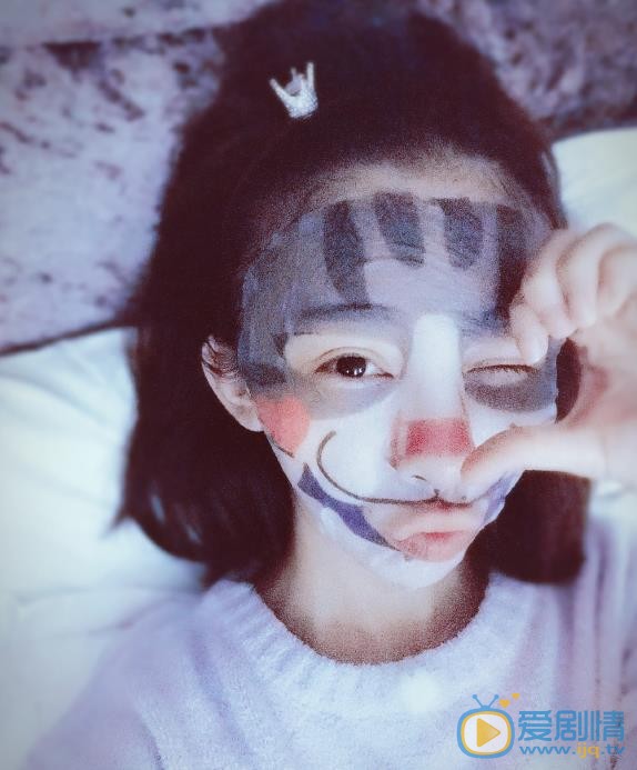 姜析源卖萌表情包 姜析源高清写真_姜析源高清剧照