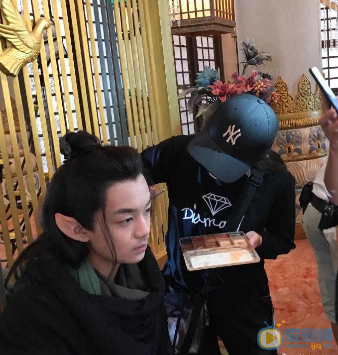 黄毅片场照 黄毅高清写真_黄毅高清剧照
