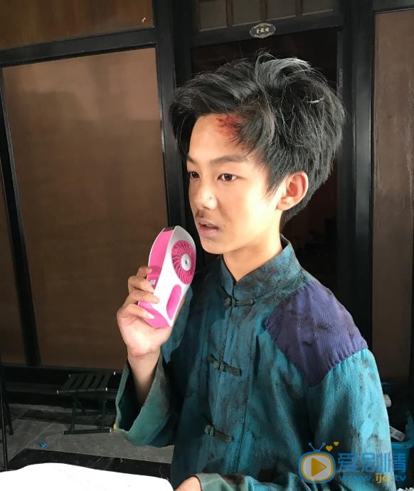 黄毅片场照 黄毅高清写真_黄毅高清剧照