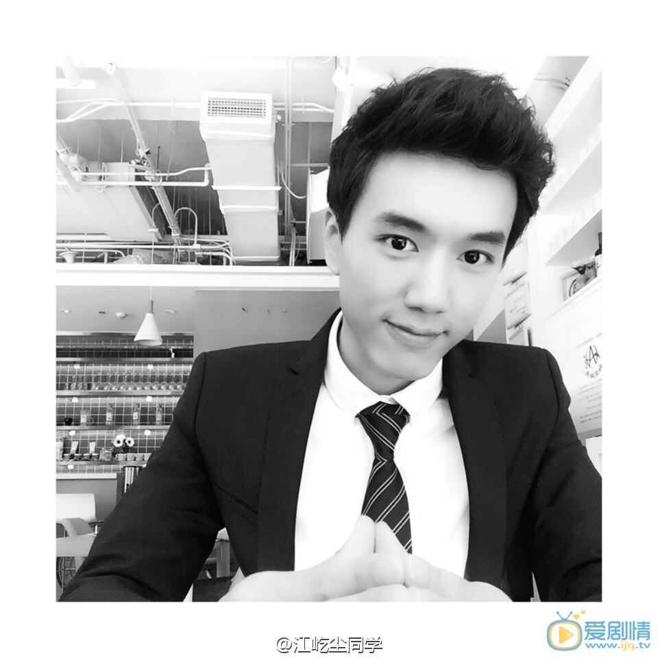 江屹尘街拍写真 江屹尘高清写真_江屹尘高清剧照