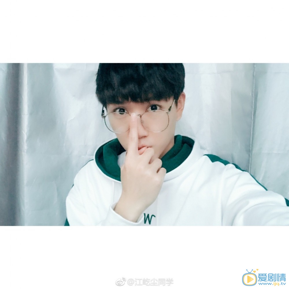 江屹尘自拍写真 江屹尘高清写真_江屹尘高清剧照
