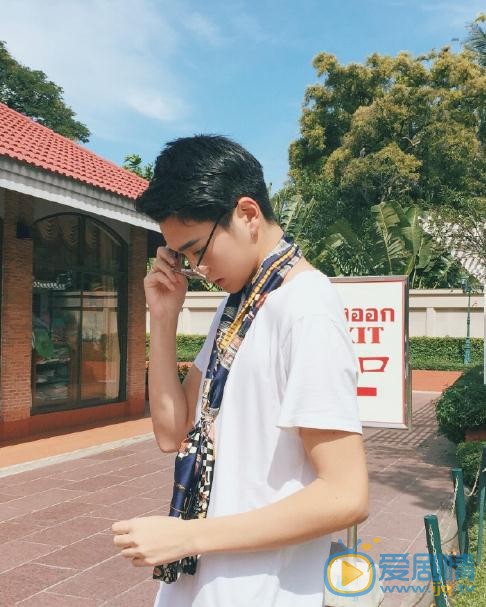 马力街拍写真 马力高清写真_马力高清剧照