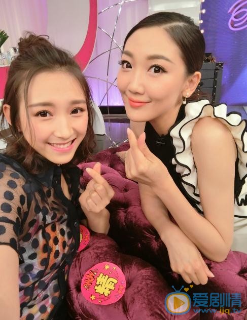 程慕轩与人合照 程慕轩高清写真_程慕轩高清剧照