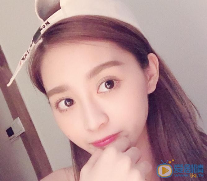 潘蕾亦卖萌照 潘蕾亦高清写真_潘蕾亦高清剧照