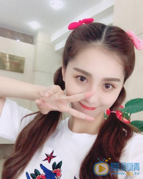 潘蕾亦卖萌照 潘蕾亦高清写真_潘蕾亦高清剧照