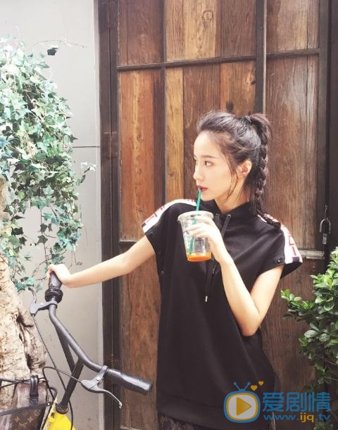 邱箫婵生活照 邱箫婵高清写真_邱箫婵高清剧照