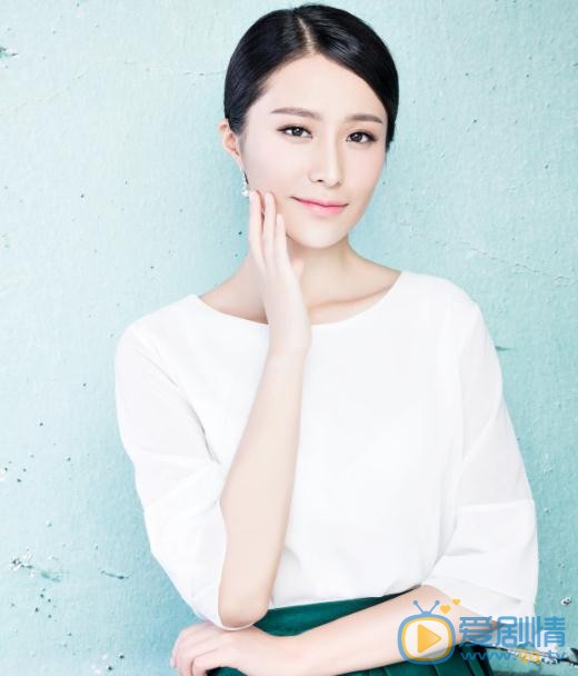 邱箫婵气质写真 邱箫婵高清写真_邱箫婵高清剧照
