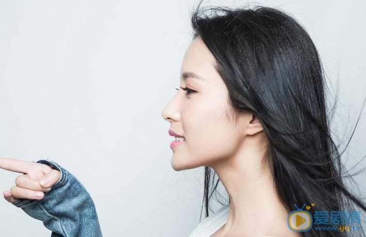 邱箫婵气质写真 邱箫婵高清写真_邱箫婵高清剧照