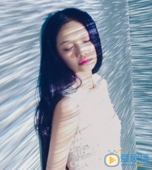 孙伊涵炫彩写真 孙伊涵高清写真_孙伊涵高清剧照