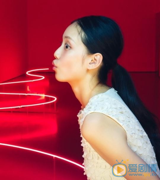 孙伊涵炫彩写真 孙伊涵高清写真_孙伊涵高清剧照