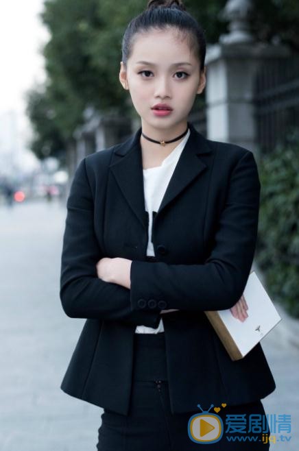 孙伊涵街拍写真 孙伊涵高清写真_孙伊涵高清剧照