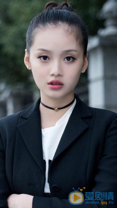 孙伊涵街拍写真 孙伊涵高清写真_孙伊涵高清剧照