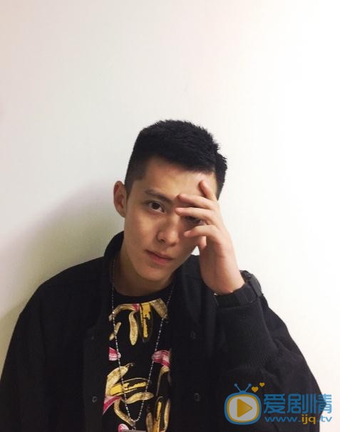 王鹤棣生活照 王鹤棣高清写真_王鹤棣高清剧照