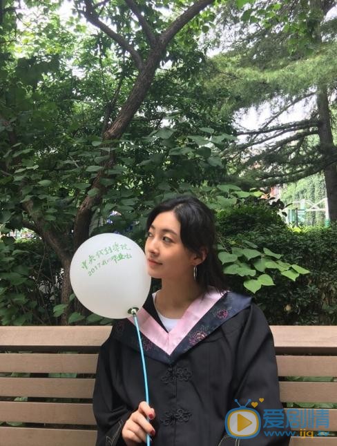 钱冬旎毕业照 钱冬旎高清写真_钱冬旎高清剧照