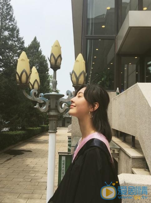 钱冬旎毕业照 钱冬旎高清写真_钱冬旎高清剧照