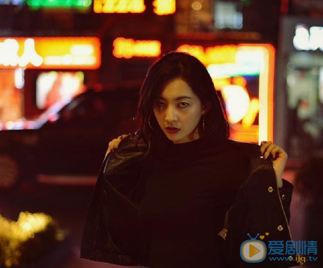 钱冬旎夜色街拍 钱冬旎高清写真_钱冬旎高清剧照