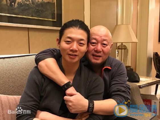 霍尊家人合照 霍尊高清写真_霍尊高清剧照