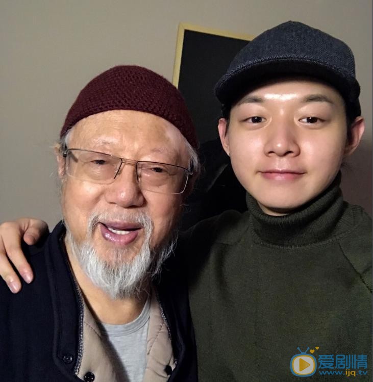 霍尊家人合照 霍尊高清写真_霍尊高清剧照