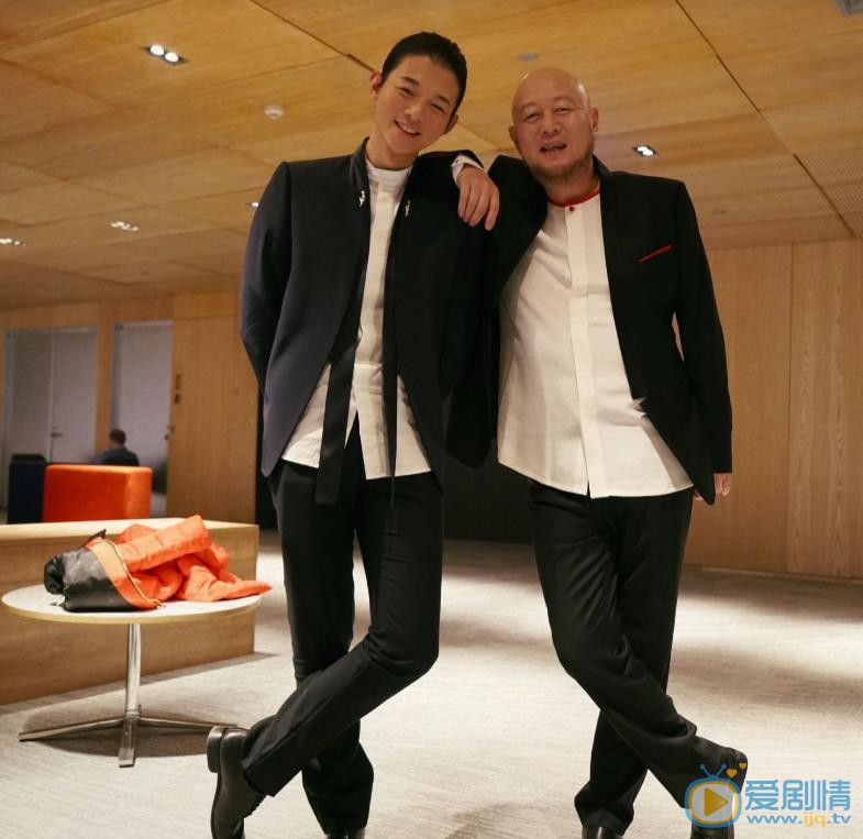 霍尊家人合照 霍尊高清写真_霍尊高清剧照