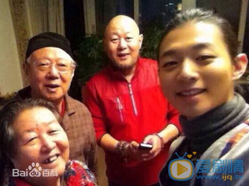 霍尊家人合照 霍尊高清写真_霍尊高清剧照