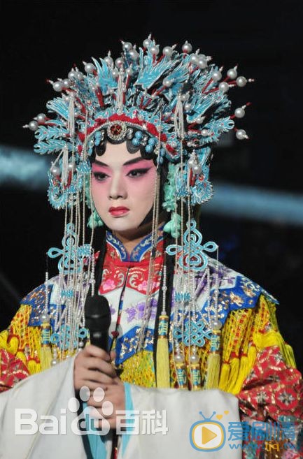 霍尊反串戏妆照 霍尊反串戏妆照