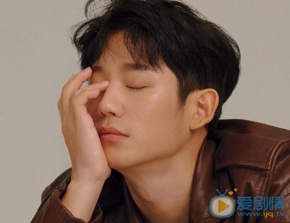 丁海寅时尚杂志 丁海寅高清写真_丁海寅高清剧照