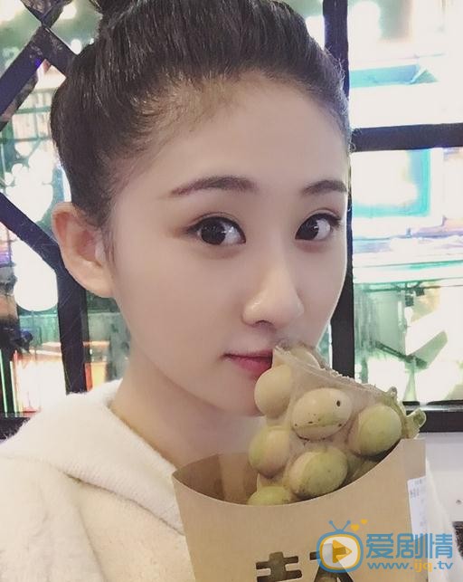 尹淇生活照 尹淇高清写真_尹淇高清剧照