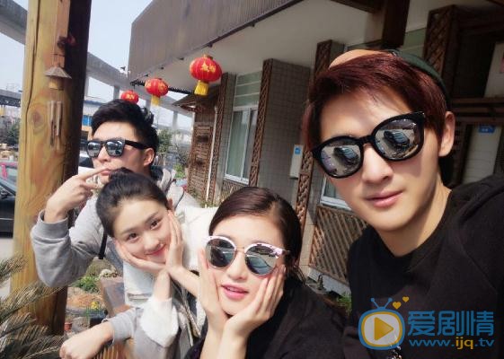 尹淇与人合照 尹淇高清写真_尹淇高清剧照