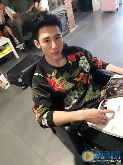 丁一生活照 丁一高清写真_丁一高清剧照