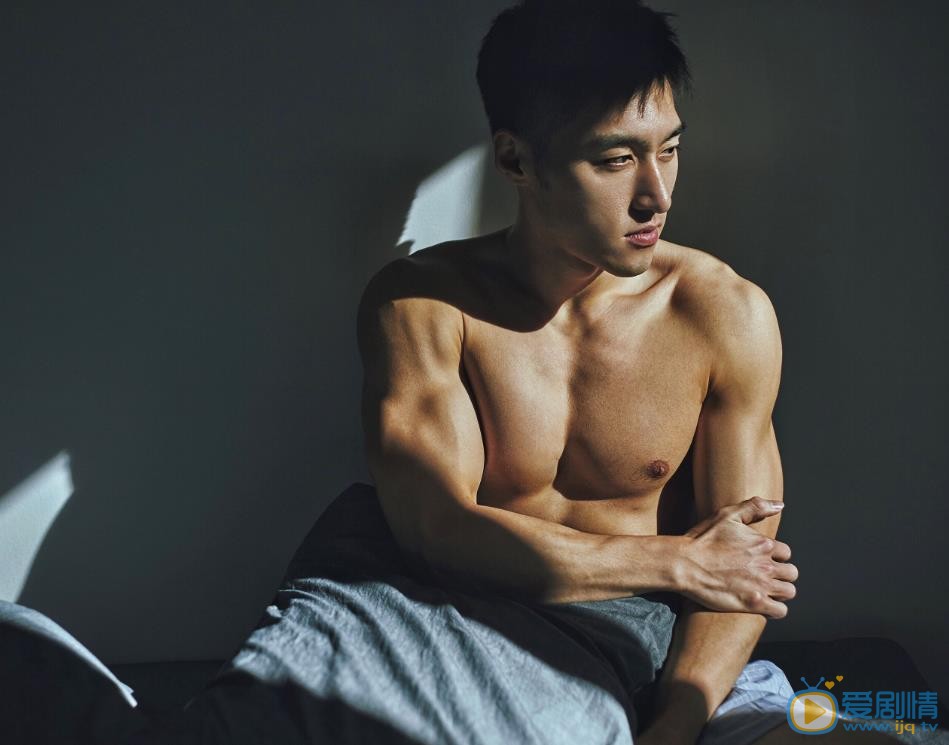 袁福福肌肉大片 袁福福高清写真_袁福福高清剧照
