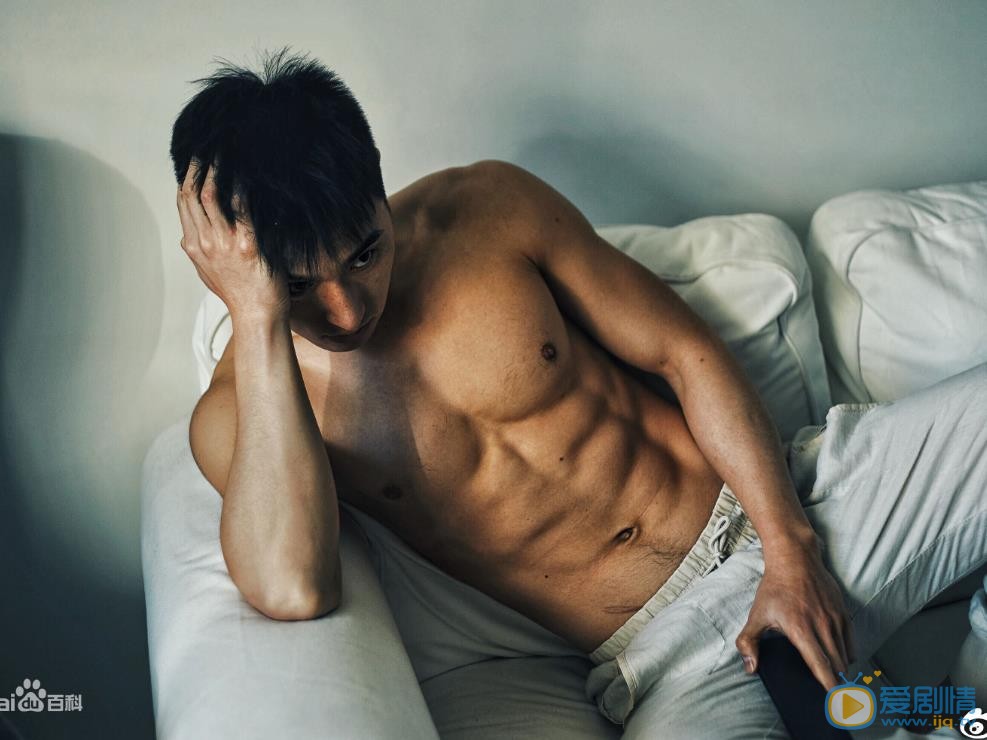 袁福福肌肉大片 袁福福高清写真_袁福福高清剧照