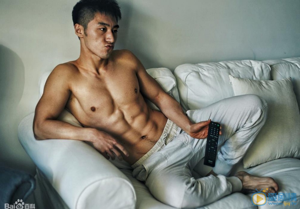 袁福福肌肉大片 袁福福高清写真_袁福福高清剧照