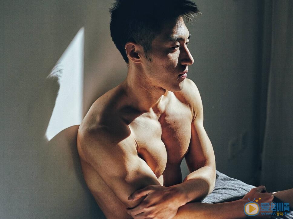 袁福福肌肉大片 袁福福高清写真_袁福福高清剧照