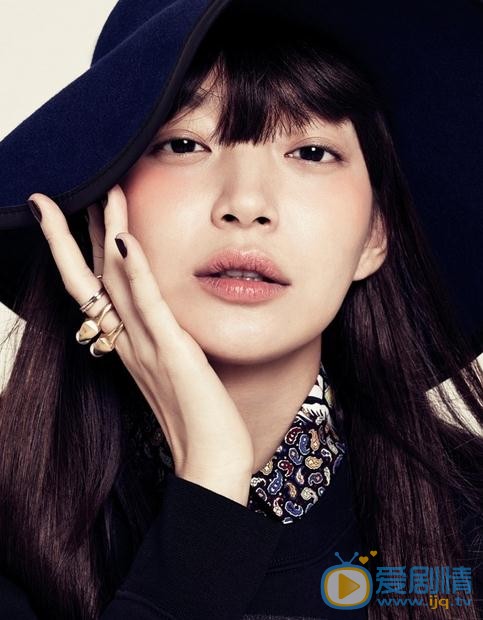 申敏儿时尚杂志 申敏儿高清写真_申敏儿高清剧照