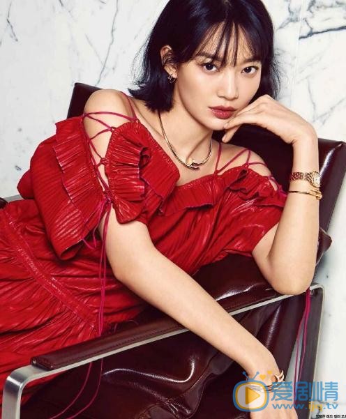 申敏儿时尚杂志 申敏儿高清写真_申敏儿高清剧照