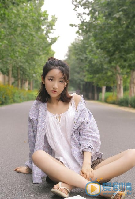 刘李优优街拍写真 刘李优优高清写真_刘李优优高清剧照
