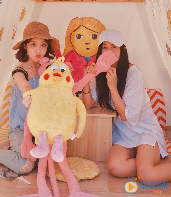 刘李优优闺蜜写真 刘李优优高清写真_刘李优优高清剧照