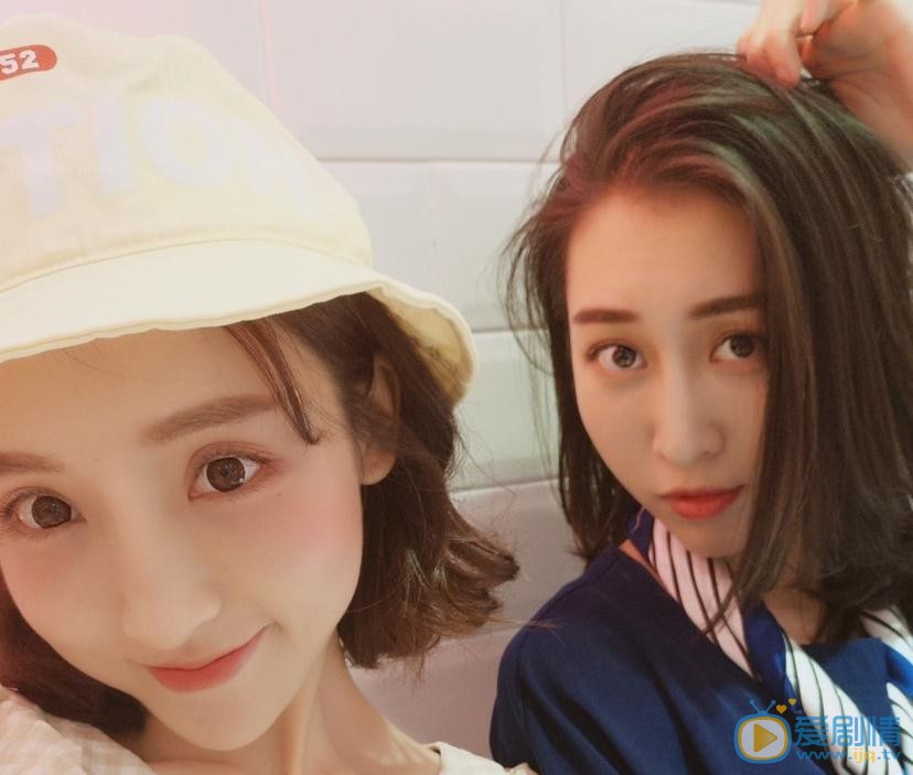 刘李优优与人合照 刘李优优高清写真_刘李优优高清剧照