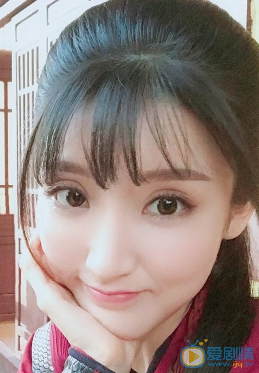 刘李优优可爱卖萌照 刘李优优高清写真_刘李优优高清剧照