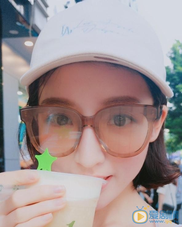 刘李优优生活照 刘李优优高清写真_刘李优优高清剧照