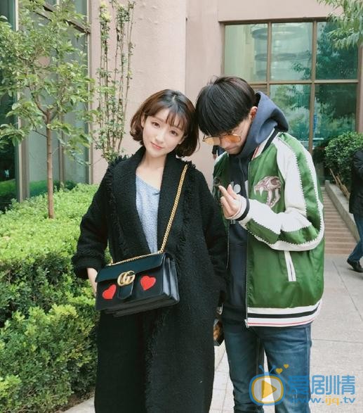刘李优优与人合照 刘李优优高清写真_刘李优优高清剧照
