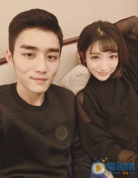 刘李优优与人合照 刘李优优高清写真_刘李优优高清剧照