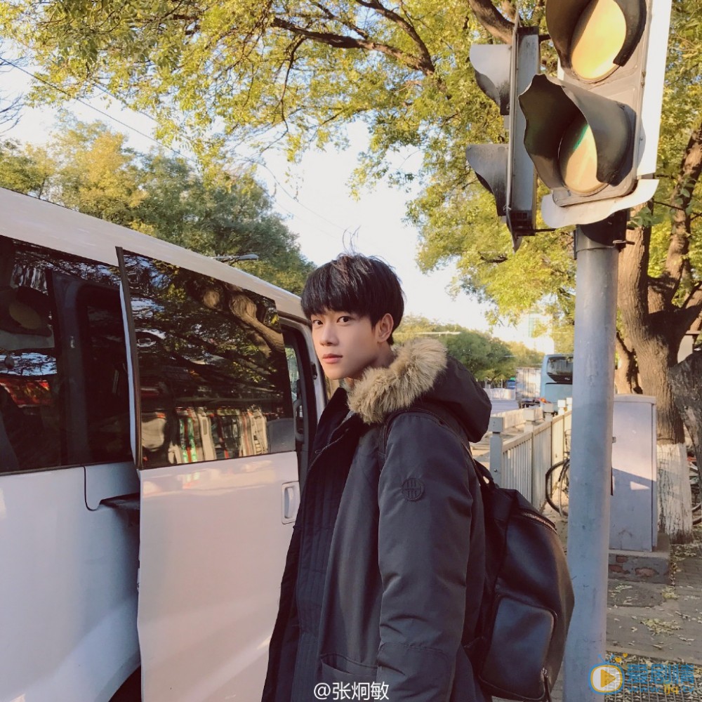 张炯敏街拍写真 张炯敏高清写真_张炯敏高清剧照